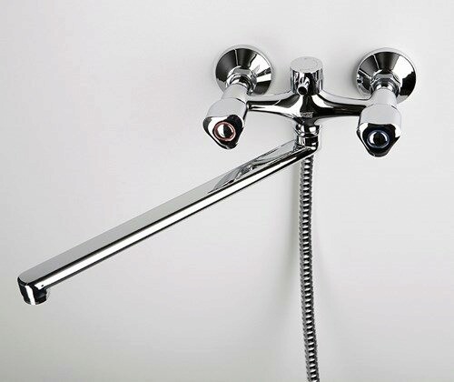 Смеситель для ванны с длинным изливом WasserKRAFT Amper 2902L